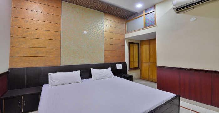 Rc Inn Sirsa Екстериор снимка